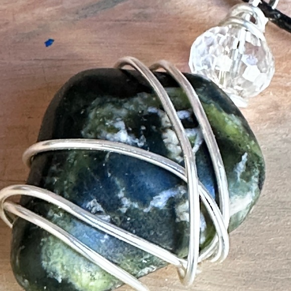 Pendant Necklace Serpentine, Healerite Gemstone Wire Wrapped 16-18’ Chain 5518 G - Picture 2 of 12